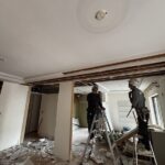 マンションリノベーションの解体の様子